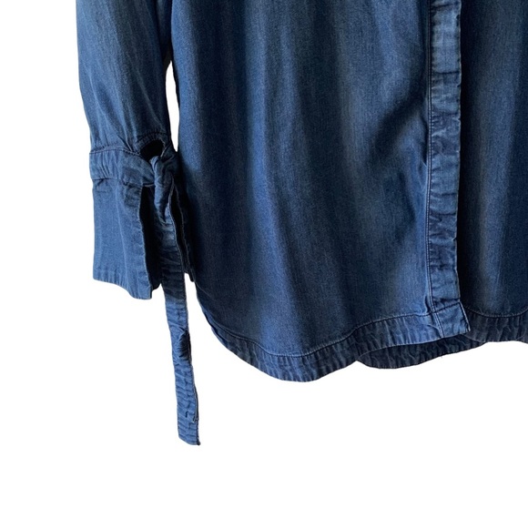 Banana Republic Women’s Chambray Denim Blue Button Up Shirt Long Sleeve - Picture 4 of 12
